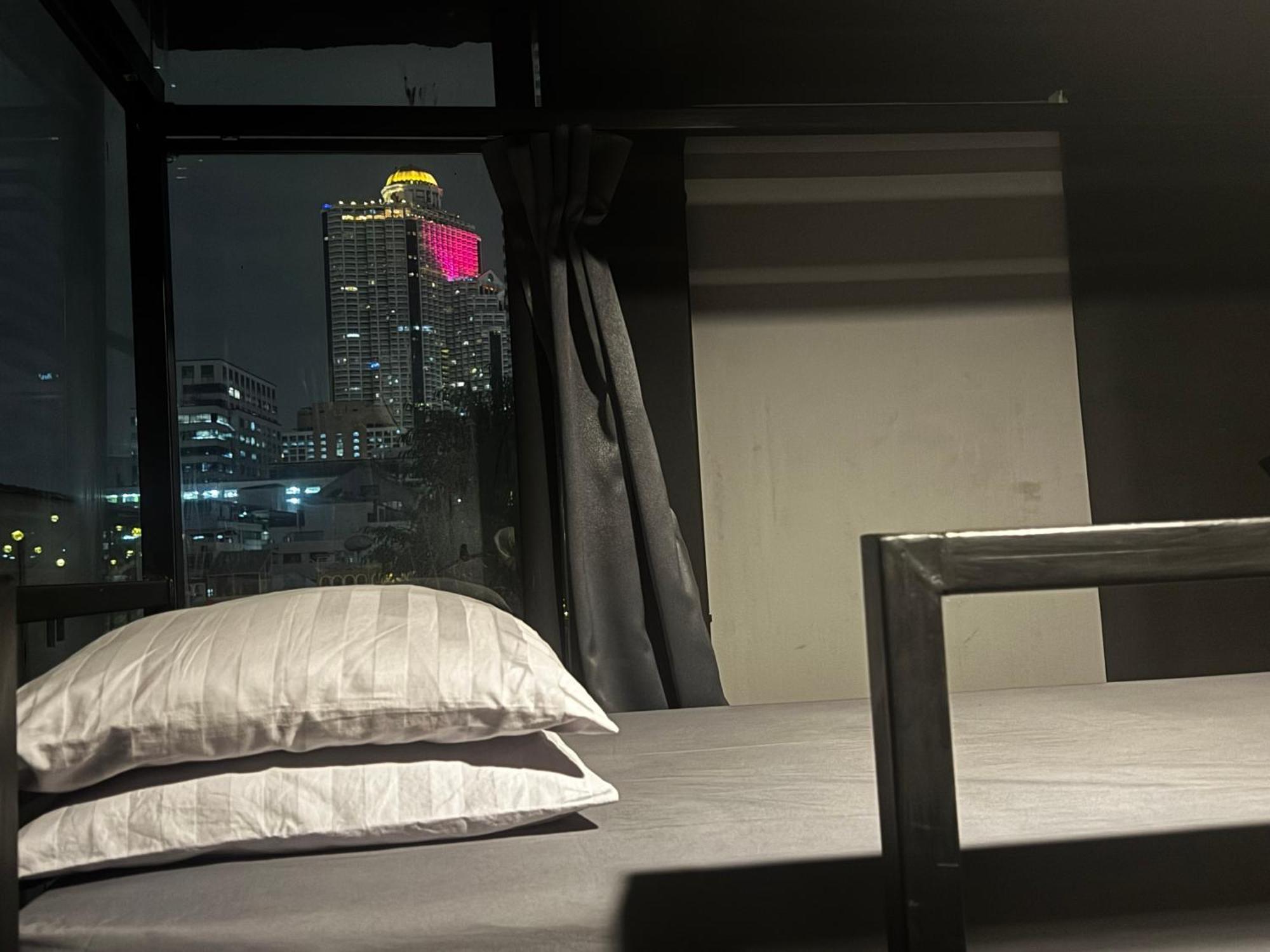Stay At Pan Hostel Bangkok Exterior photo